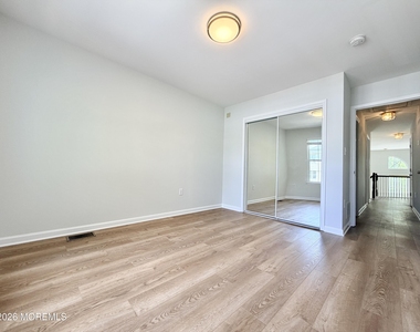 1 Whitemarsh Drive - Photo Thumbnail 9