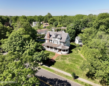 200 Bridlemere Avenue - Photo Thumbnail 22