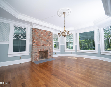 200 Bridlemere Avenue - Photo Thumbnail 2