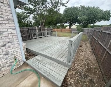 2100 Larkspur Street - Photo Thumbnail 18