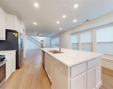 2500 Gaulding Street - Photo Thumbnail 3