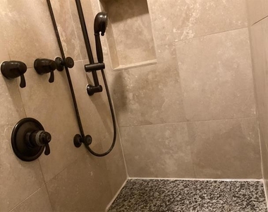 1231 Fowler Street - Photo Thumbnail 17