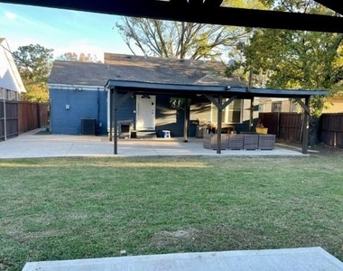 2515 Roanoke Avenue - Photo Thumbnail 23
