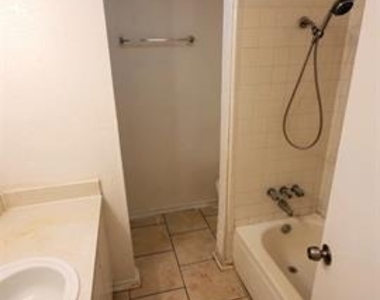 3427 Republic Drive - Photo Thumbnail 17