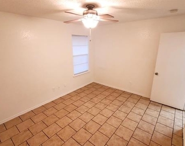 3427 Republic Drive - Photo Thumbnail 10