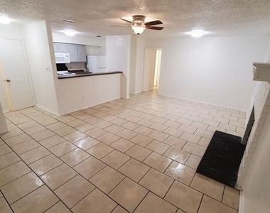 3427 Republic Drive - Photo Thumbnail 2