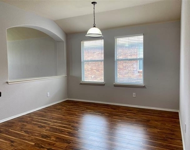 150 Briar Grove Drive - Photo Thumbnail 6