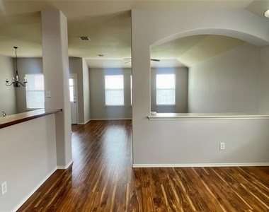 150 Briar Grove Drive - Photo Thumbnail 7