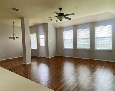 150 Briar Grove Drive - Photo Thumbnail 10