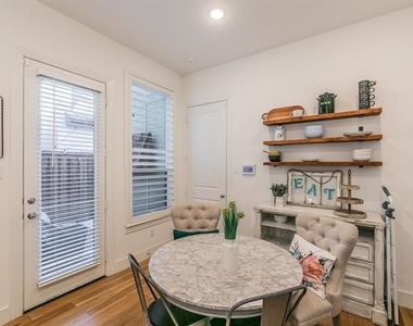 2425 Longspur Drive - Photo Thumbnail 12