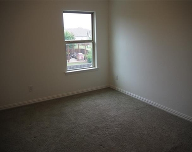 3721 Wildridge Boulevard - Photo Thumbnail 31
