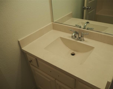 3721 Wildridge Boulevard - Photo Thumbnail 34