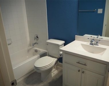 3721 Wildridge Boulevard - Photo Thumbnail 23