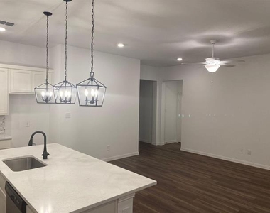 1613 Pine Valley Drive - Photo Thumbnail 2