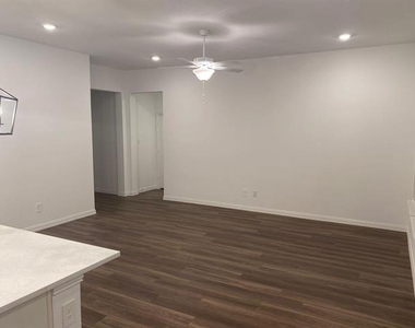 1613 Pine Valley Drive - Photo Thumbnail 3