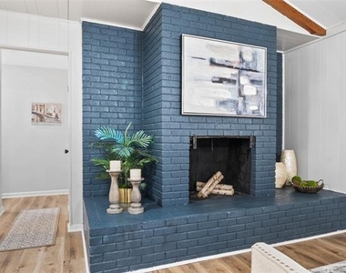 4017 Welch Avenue - Photo Thumbnail 12