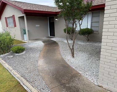 4017 Welch Avenue - Photo Thumbnail 2