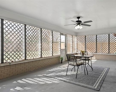 4017 Welch Avenue - Photo Thumbnail 32