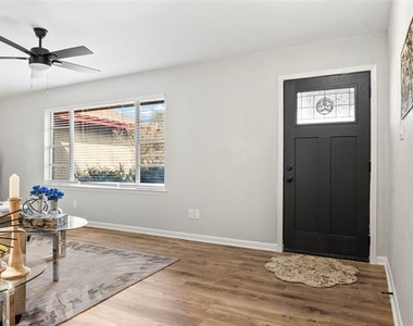 4017 Welch Avenue - Photo Thumbnail 4