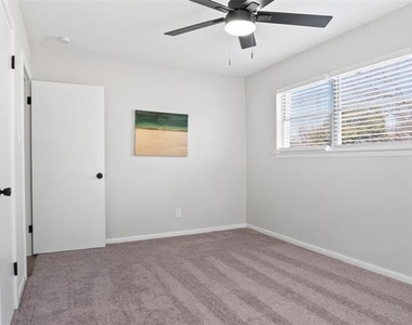 4017 Welch Avenue - Photo Thumbnail 28