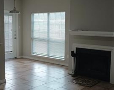 3617 W Northgate Drive - Photo Thumbnail 2