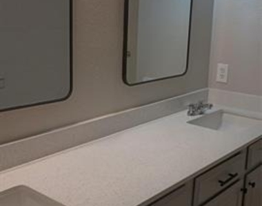 3617 W Northgate Drive - Photo Thumbnail 15
