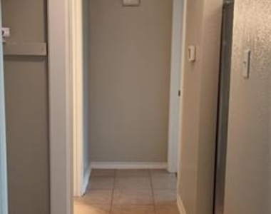 3617 W Northgate Drive - Photo Thumbnail 14