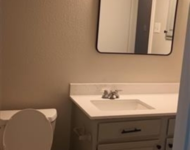 3617 W Northgate Drive - Photo Thumbnail 17