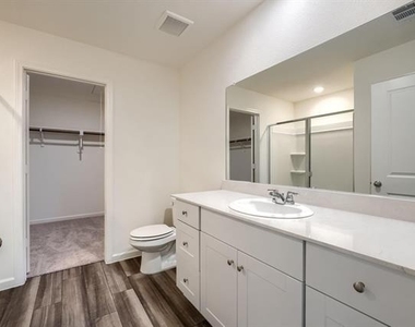 14122 Emeric Street - Photo Thumbnail 22