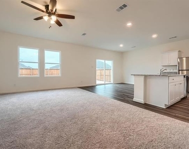 14122 Emeric Street - Photo Thumbnail 4