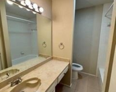 5028 Coker Drive - Photo Thumbnail 8