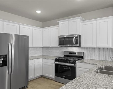 1205 Morgan Dr - Photo Thumbnail 6