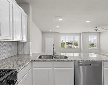 1205 Morgan Dr - Photo Thumbnail 9