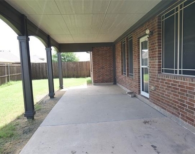 133 Meadow Crest Drive - Photo Thumbnail 14