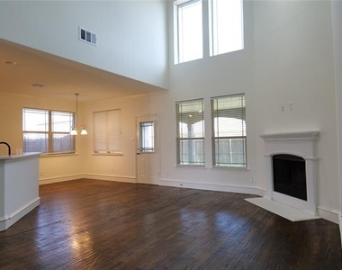 133 Meadow Crest Drive - Photo Thumbnail 4