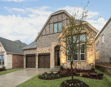 5901 The Esplanade Drive - Photo Thumbnail 2