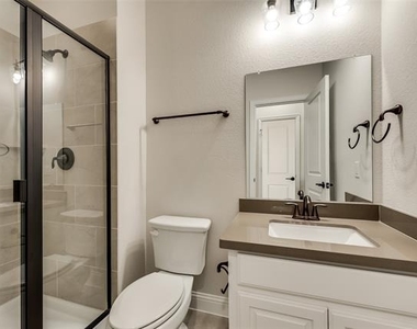 5901 The Esplanade Drive - Photo Thumbnail 29