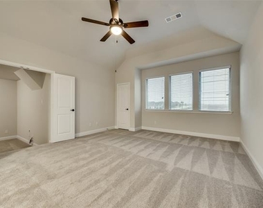 5901 The Esplanade Drive - Photo Thumbnail 25