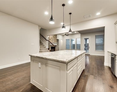 5901 The Esplanade Drive - Photo Thumbnail 10