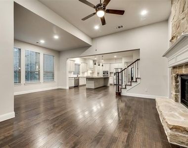5901 The Esplanade Drive - Photo Thumbnail 17