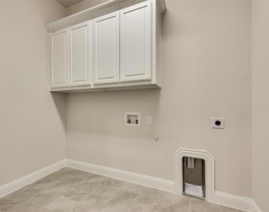 5901 The Esplanade Drive - Photo Thumbnail 24