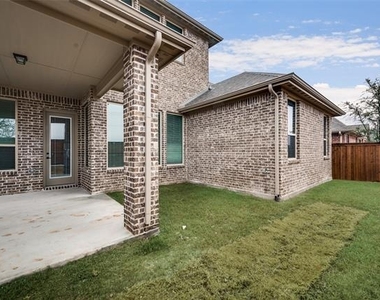 5901 The Esplanade Drive - Photo Thumbnail 35