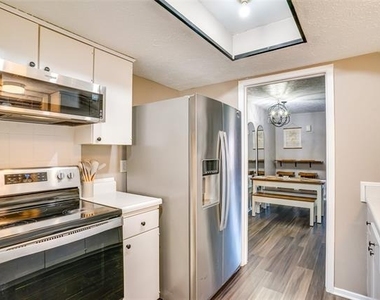 42 W Creek Lane - Photo Thumbnail 7