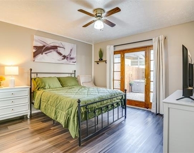 42 W Creek Lane - Photo Thumbnail 9