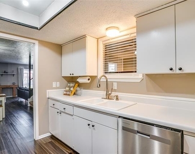 42 W Creek Lane - Photo Thumbnail 8