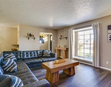 42 W Creek Lane - Photo Thumbnail 2