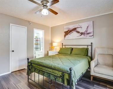 42 W Creek Lane - Photo Thumbnail 10
