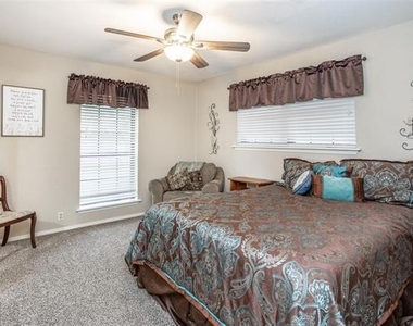 2002 Everglade Drive - Photo Thumbnail 22