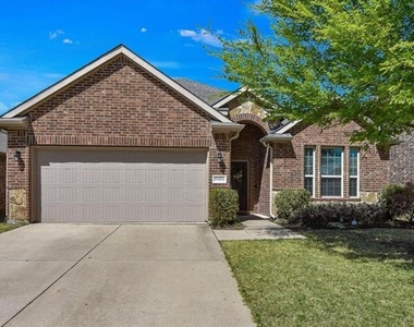 10404 Hidden Haven Drive - Photo Thumbnail 1