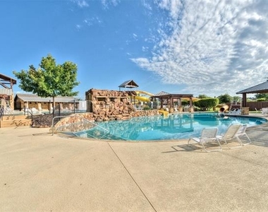 10404 Hidden Haven Drive - Photo Thumbnail 34